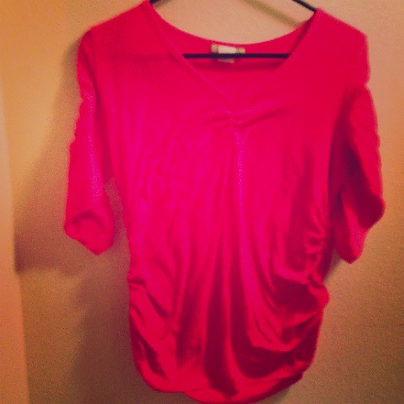 TRADED  Maternity top - Picture 1 of 1
