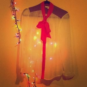 Color blocking blouse