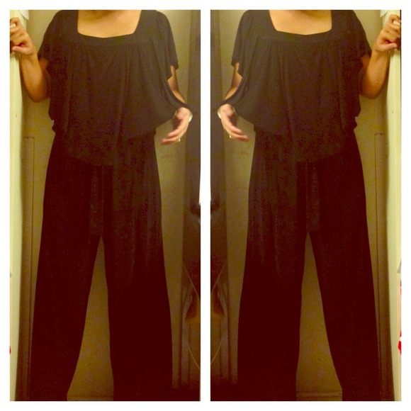 💢Sold by bundle💢Black dressy jumpsuit