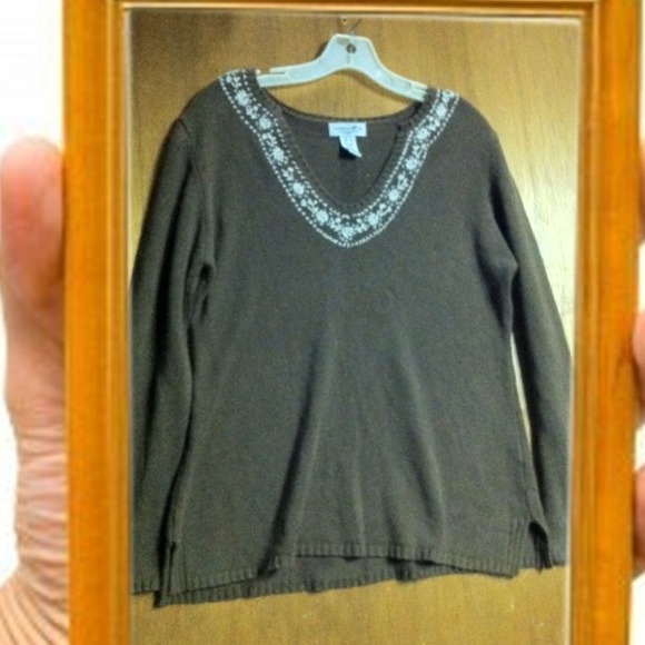 Cute sweater tommy bahama 100% cotton size med EUC