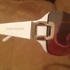 Steve Madden Sunglasses