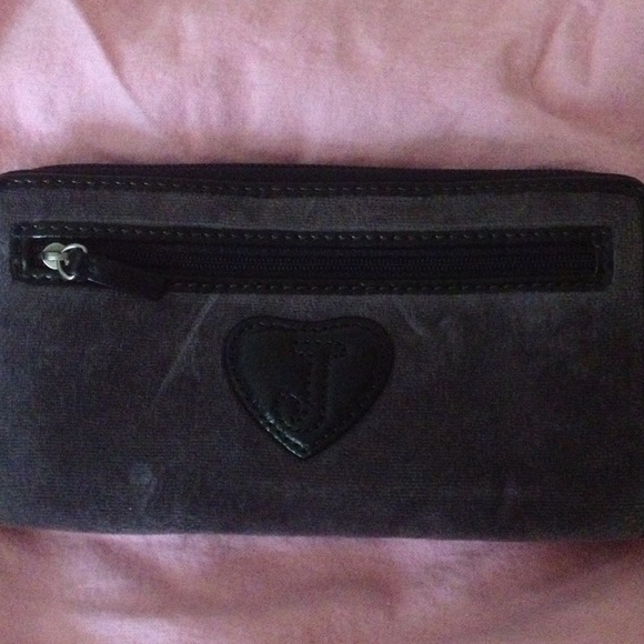 **SOLD in bundle** Authentic Juicy Couture Wallet - Picture 2 of 4