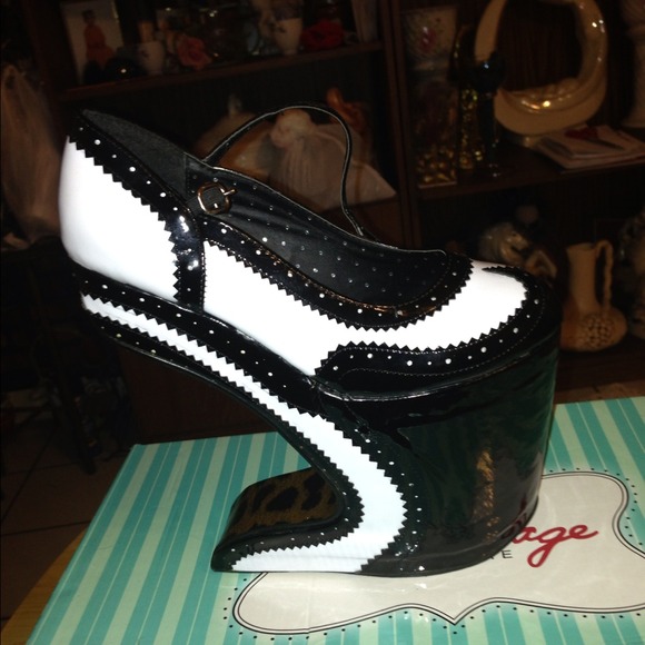 Platform shoes