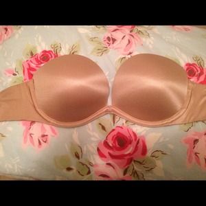 Victoria Secret Strapless Bra
