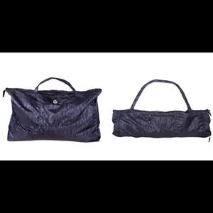 Lululemon Yogi Bag!!