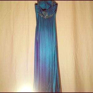 Beautiful prom dress! Only worn once!