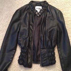 🎀SOLD🎀Black Faux Leather Fitted Jacket