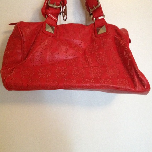 MK - Picture 1 of 3