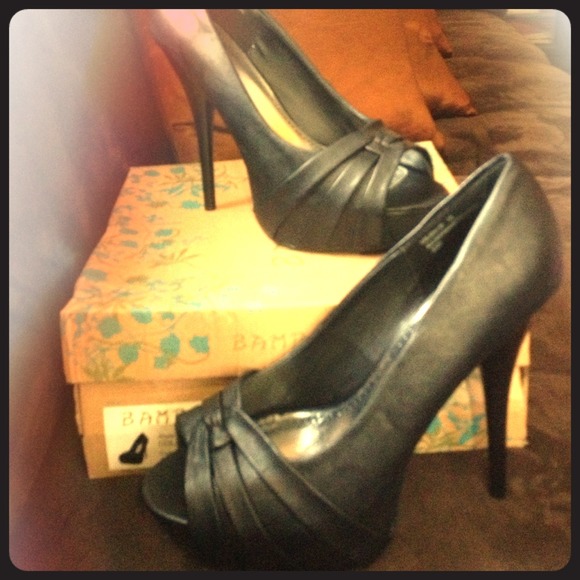 NEW IN BOX! SUPER SEXY LEATHER PLATFORM STILETTO!