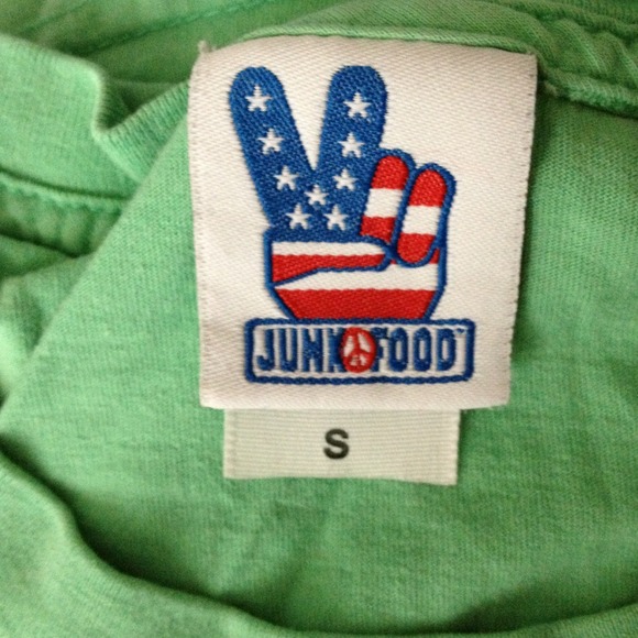 🚫SOLD🚫Reduced✨BUNDLE--4 in 1 comfy t shirts ☺ - Picture 2 of 3