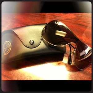 REDUCED 👓Authentic Ray-Ban Sunglasses👓