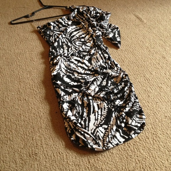 One Shoulder Dress with Kimono Sleeve - Picture 4 of 4