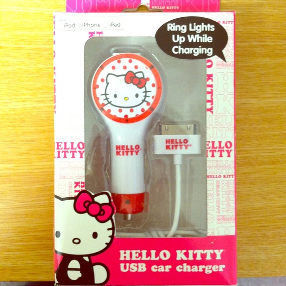 📌Sold📌Hello kitty car charger