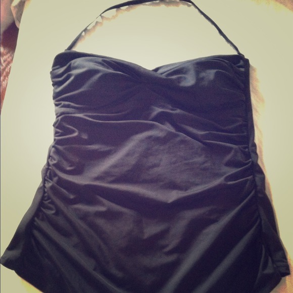 Retro look glam black new swimsuit!