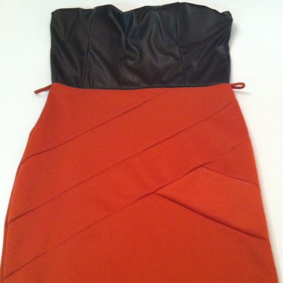 GORGEOUS BLACK FAUX LEATHER TOP DRESS - Picture 1 of 1