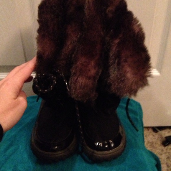 Bundle RESERVED!! Boots and Scarf and Hat Set