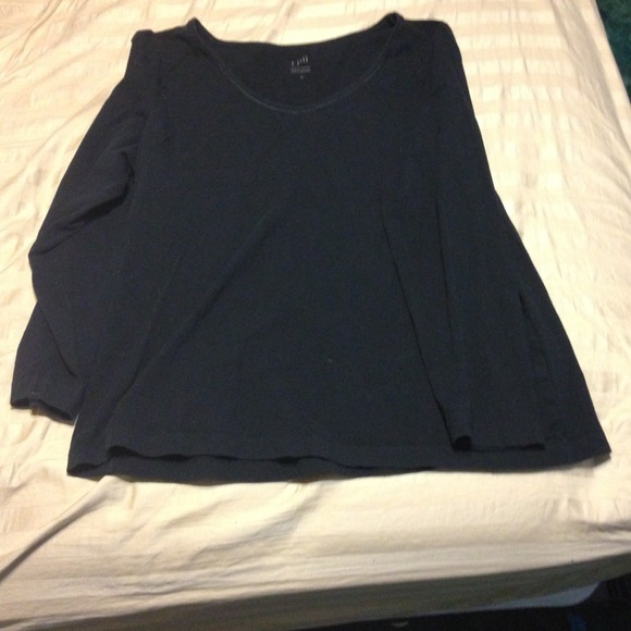 Black long sleeve shirt