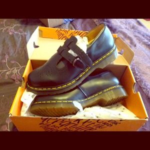 Dr. Martens size 11 brand new in box!