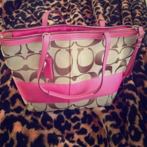 Auth Coach signature stripe tote. Khaki & pink