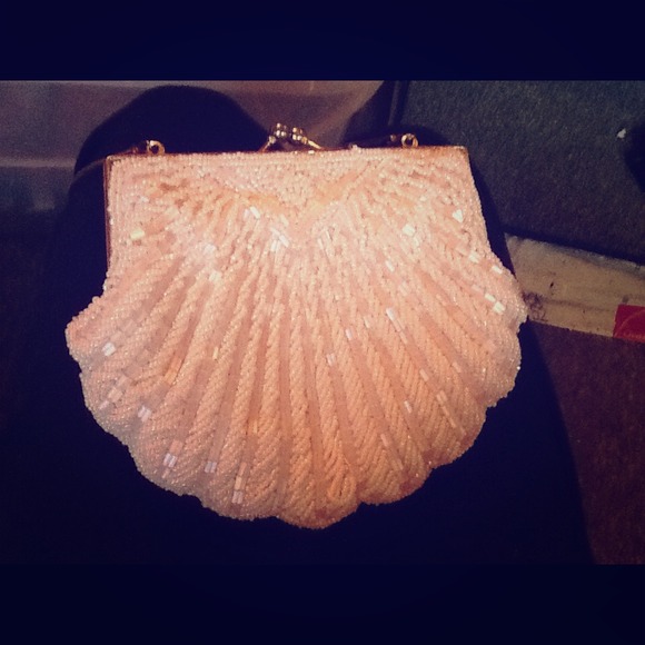 Handbags - Bundle for @copassio mp3 purse n cross