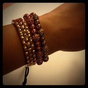 ❤❤Michael Kors gold color bracelet❤❤