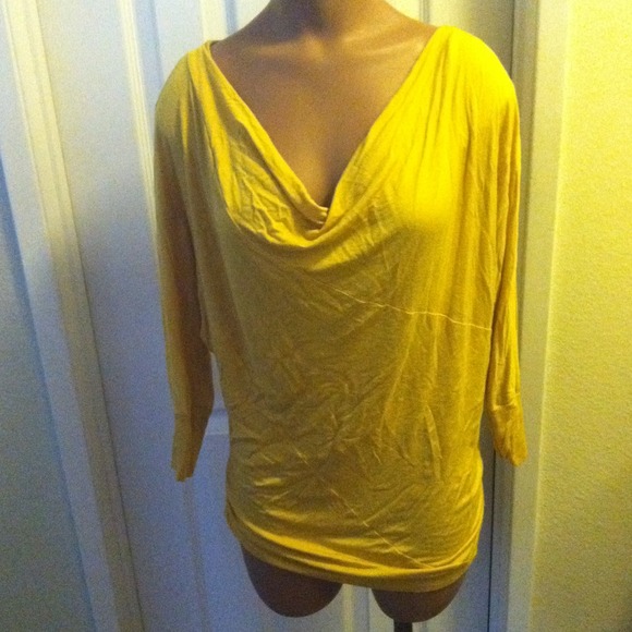 ❌SOLD! @gpenarubia0129 Mustard Top w Draped Neck