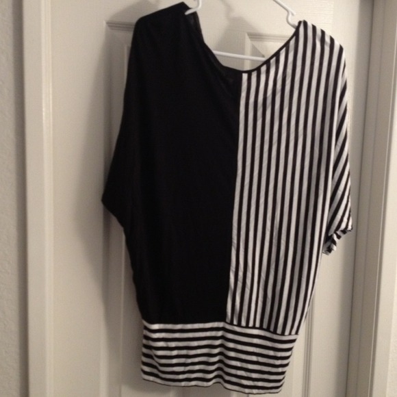 REDUCED Striped colorblock tunic - Picture 2 of 4