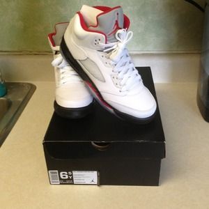 Air Jordan 5 Retro