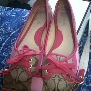 Authentic signature coach ballet flats