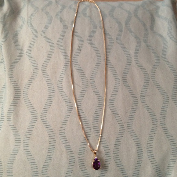 *Sold* 14KY box chain with Amy and gen Dia pend