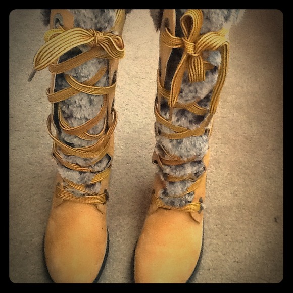 Boots FURRRRR👢🚫SOLD🚫
