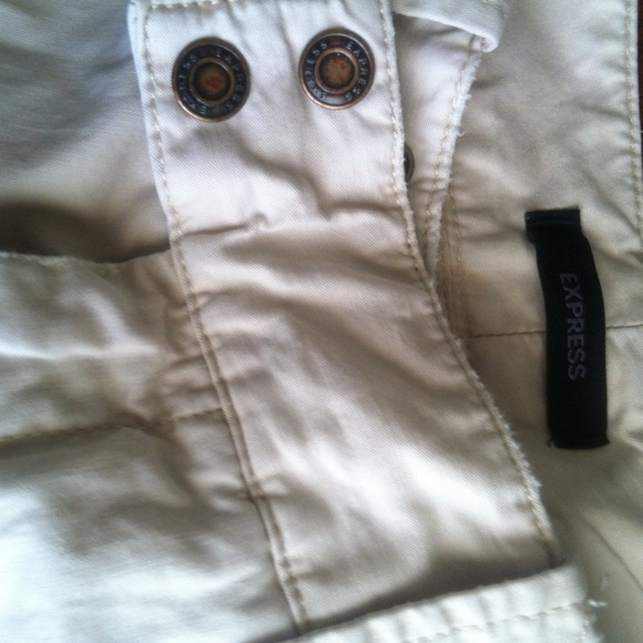 Express khaki capris - Picture 2 of 3