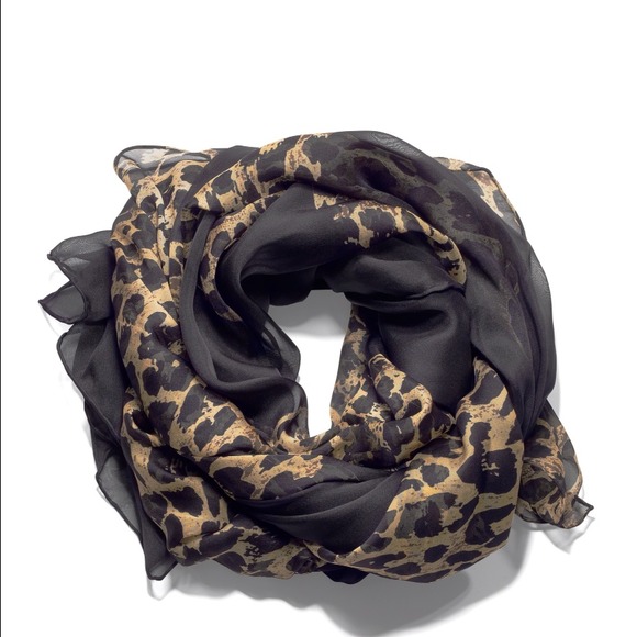 For lalala!!! traded!!! Henri Bendel scarf