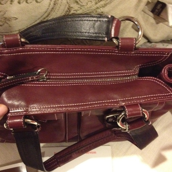 Like new pocket tote burgundy color. - Picture 3 of 4