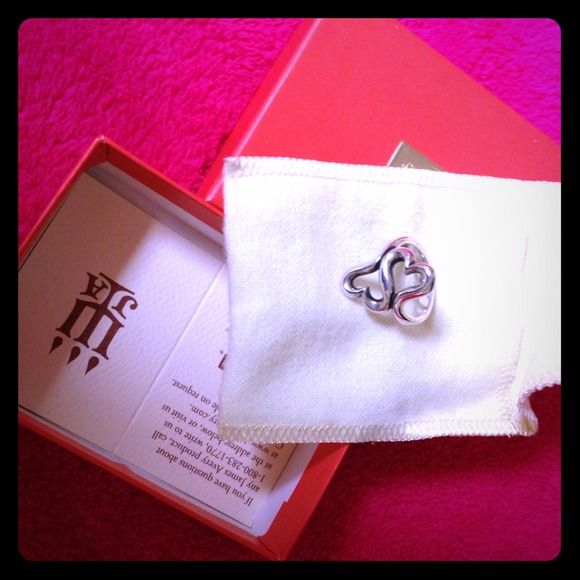 James Avery heart-to-heart ring!