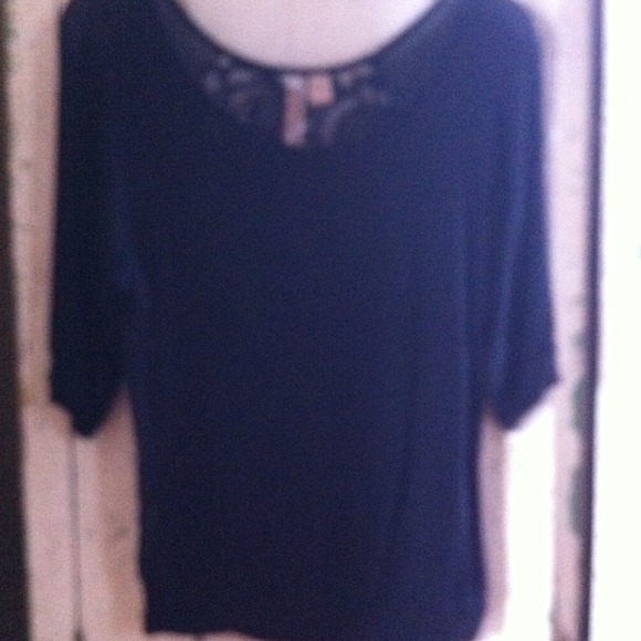 Black 3/4 sleeve
