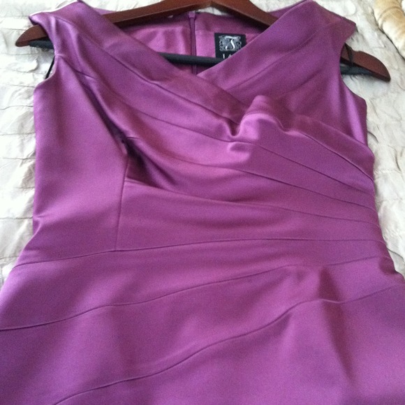 REDUCED Lilac dress - Picture 2 of 3