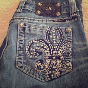 SOLD** Miss Me Boot Cut 30.5" inseam