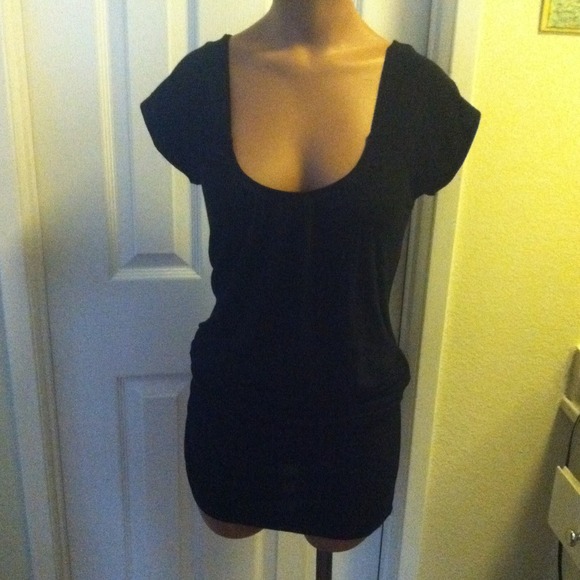 ❌SOLD! @gpenarubia0129 Cute Black Tunic Top