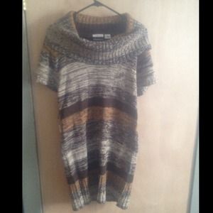 short sleeved sweater really cute :)