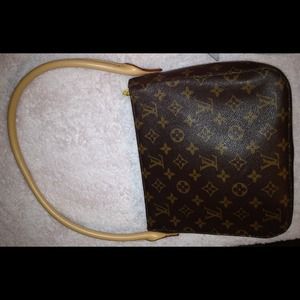 Louis Vuitton MM Looping Bag**TRADED***