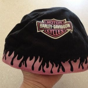 ❌Bundle w/3 Harley tanks❌Harley bandana hat