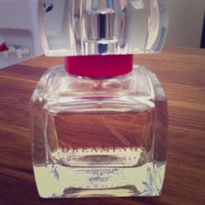Dreaming, Tommy Hilfiger perfume
