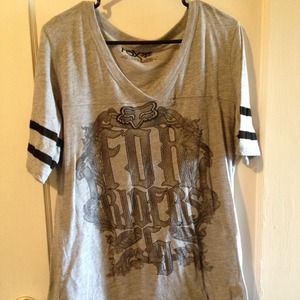 FOX™ Size XL, gray with design V-neck shirt 💗