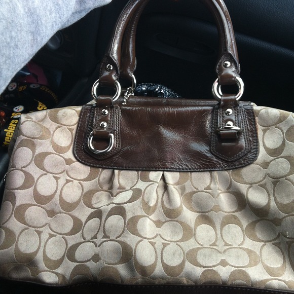 Coach matching purse and wallet - Picture 2 of 4