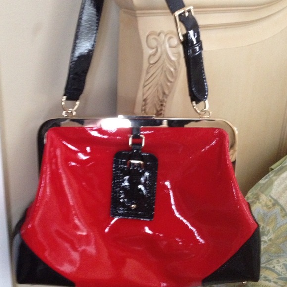 SOLD. Kate Spade authentic patent purse handbag!