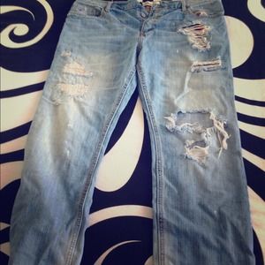 ⛔TRADED⛔Hollistet destroyed capris