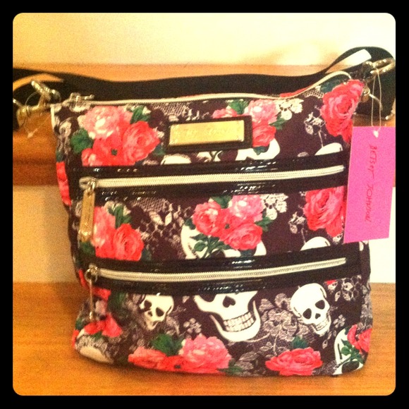 ❤SOLD for Tmr1433❤Betsey Johnson Crossbody Bag