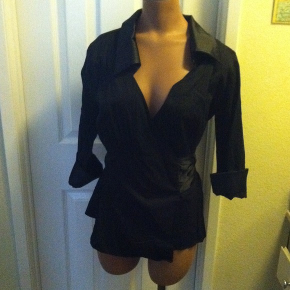 ❌SOLD! @1cuppycake Black 3/4 sleeve Dressy Top