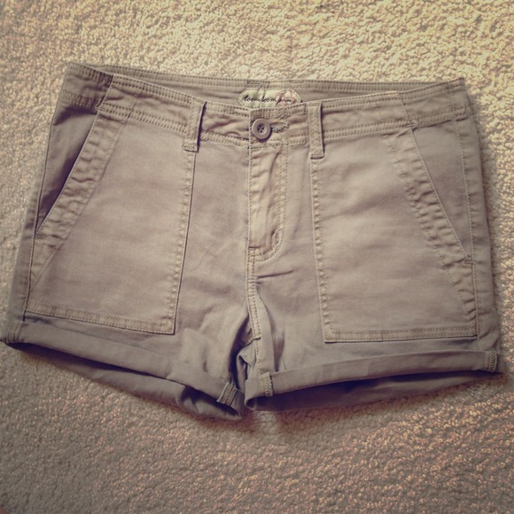 SOLD❗Khaki High Rise Shorts